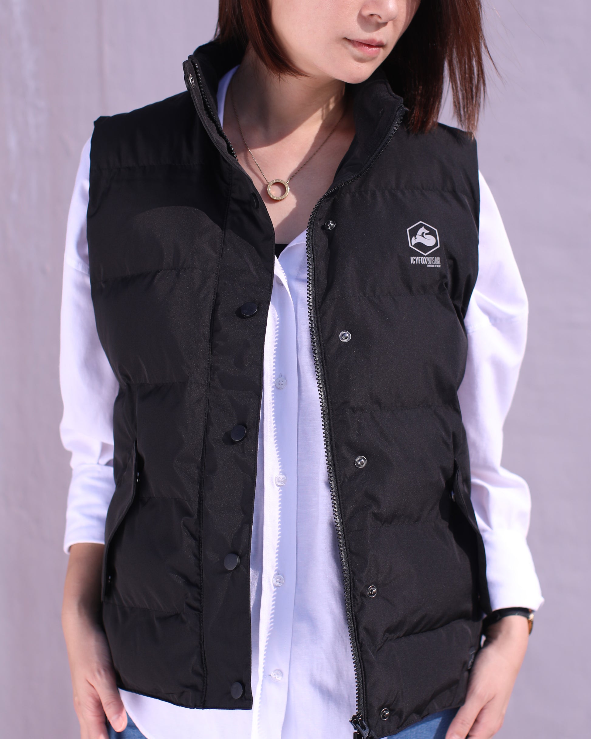  #Fashion  #winter  #cold  #chill  #warm  #heating  #healthcare  #onepieceforall #lightinweight  #clothing  #adults&kids  #multifunction  #simplefolding  #Campingoutfit  #智能發熱背心  #智能發熱頸巾  #ICYFOX #Ｘ’masGift #Englandbearbear #X’Massocks